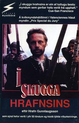 Í Skugga Hrafnsins – Kuzgunun Gölgesi