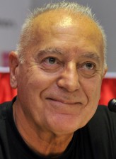 Tunç Okan